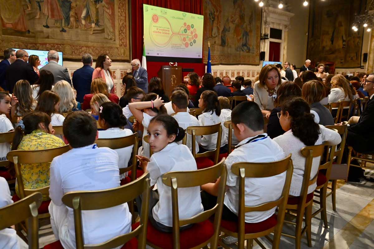 Giovani senza bussole tra distanze, cultura e solitudine