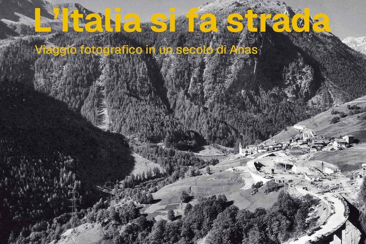 Strade che plasmano un Paese in movimento